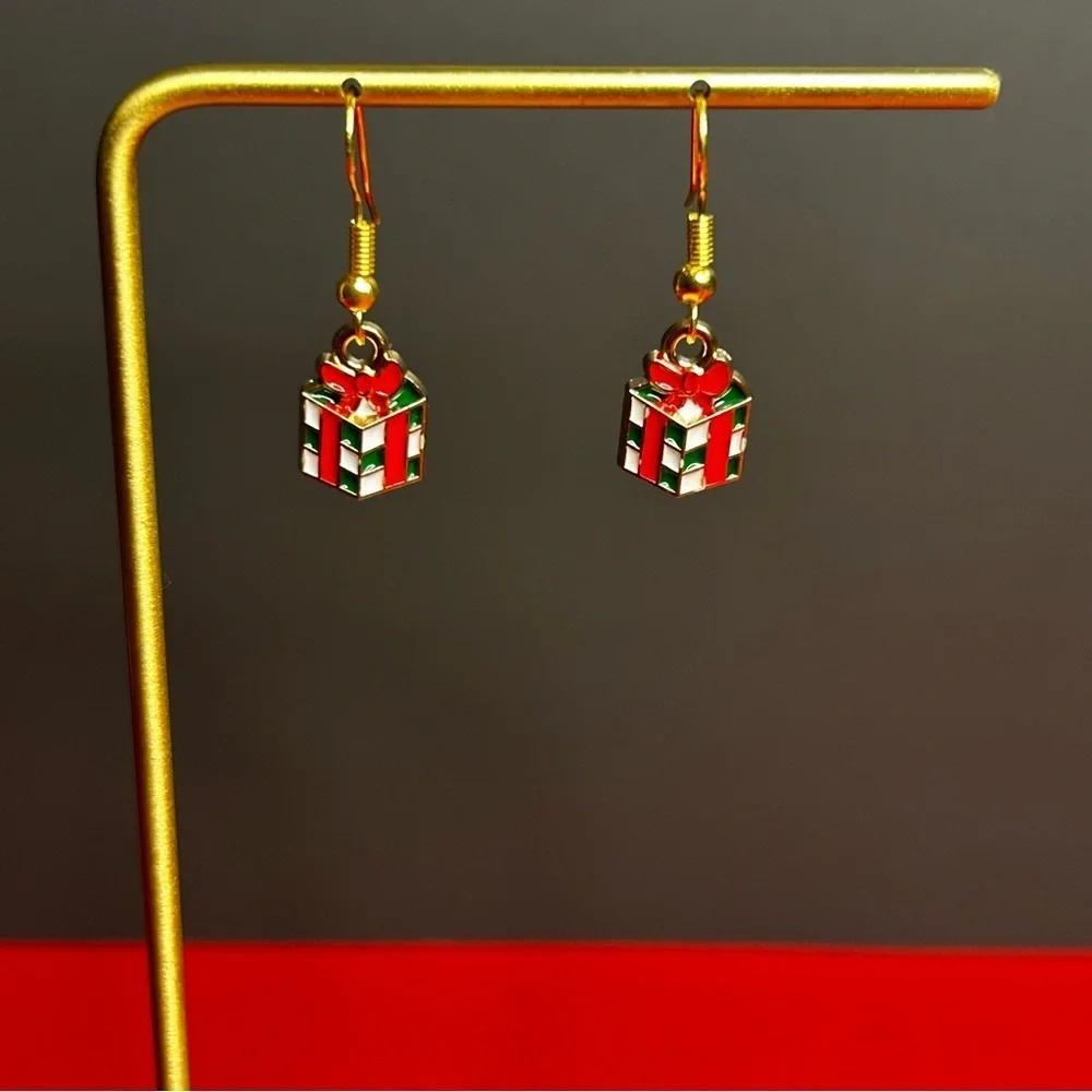 Festive Holiday Theme Christmas Gift Box Earrings